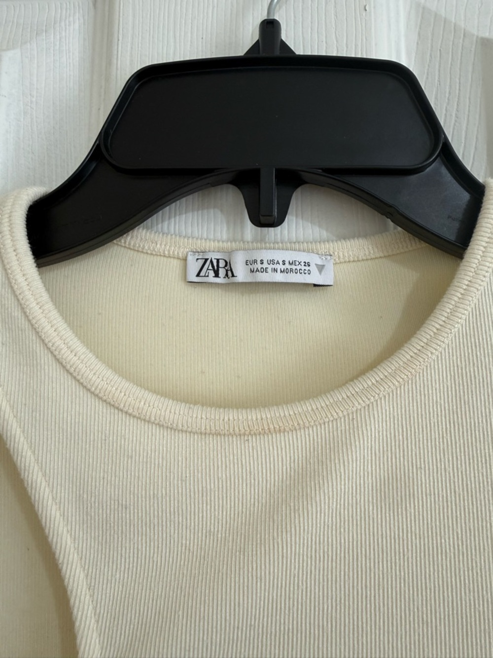 ZARA Cream Ribbed Crew Neck Sweater Tank